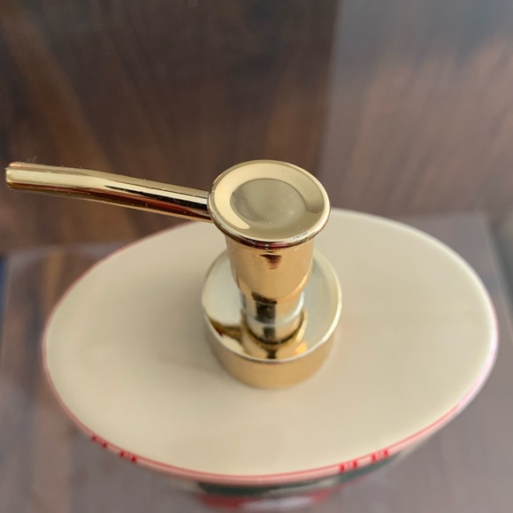 Christmas Soap Dispenser - Picture 2 of 3